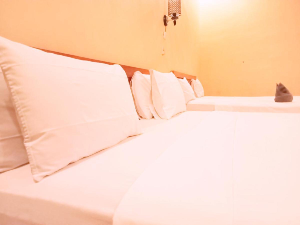 Tangkoko Ranger Homestay Bitung Ngoại thất bức ảnh